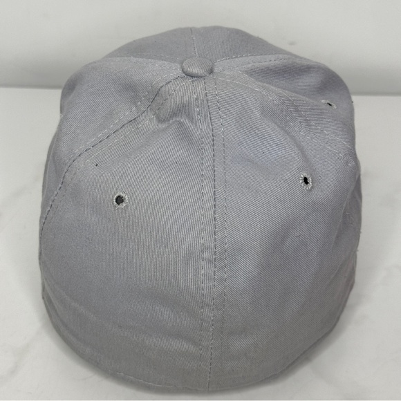 Titleist logo adjustable hat - Picture 5 of 10